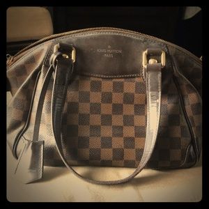 Used authentic Louis Vuitton handbag